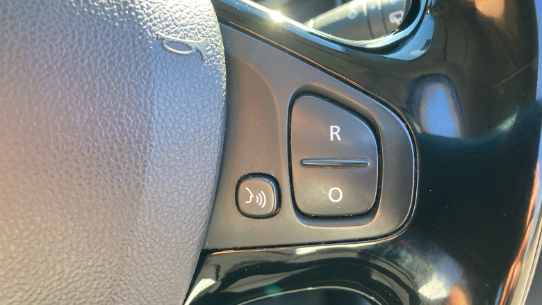 Renault Clio 1.2 16V Dynamique Nav 5dr Petrol Hatchback